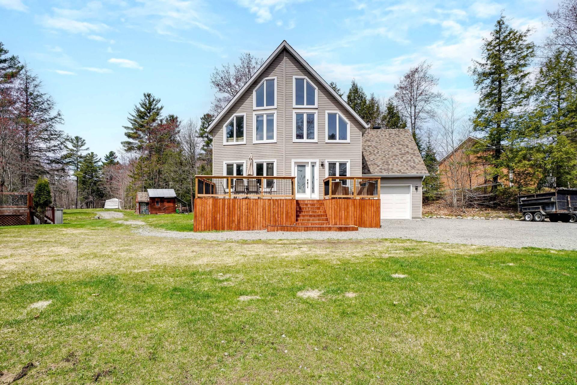 









114


Rue Rudolph

,
Saint-Colomban,




QC
J5K1K7

