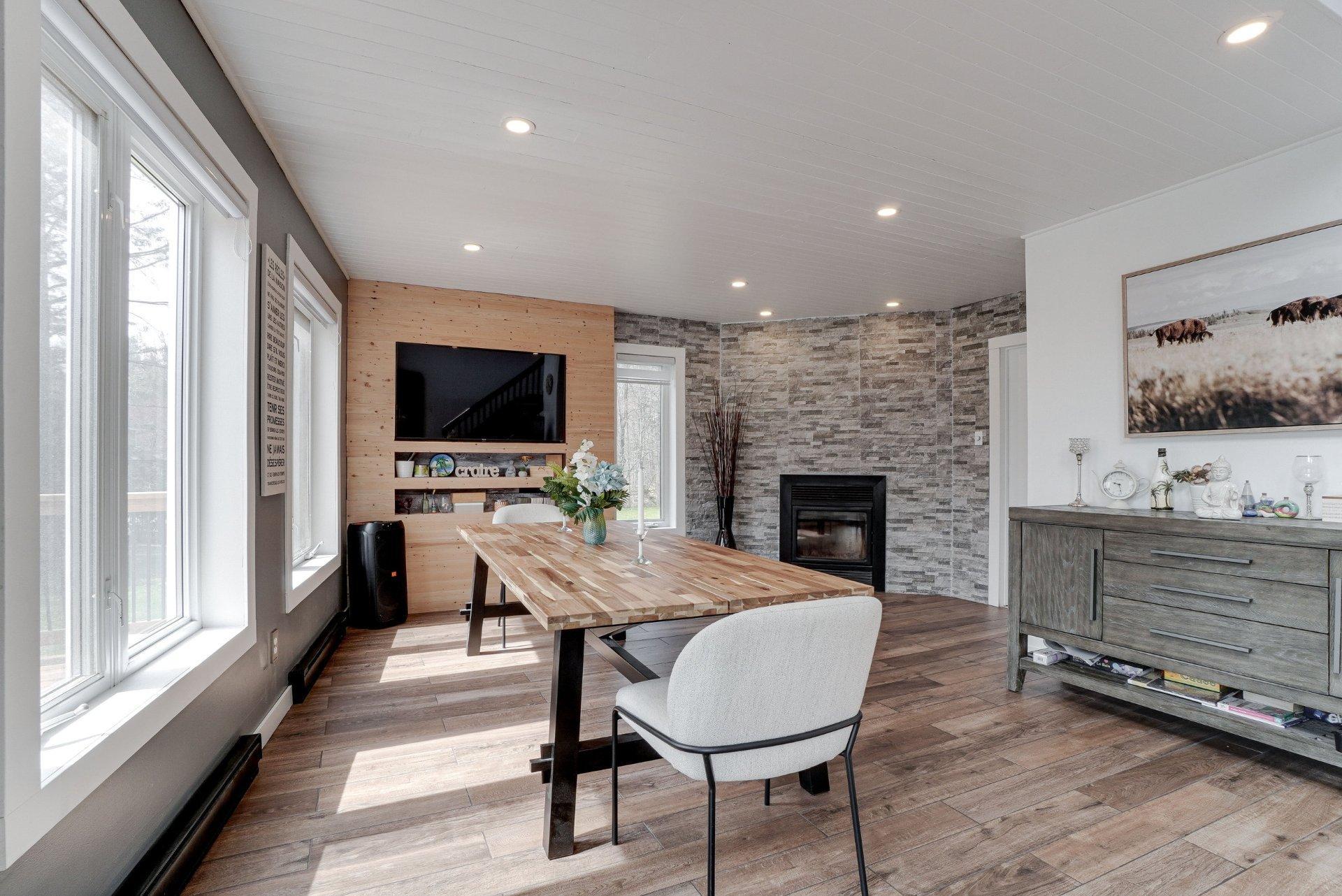 









114


Rue Rudolph

,
Saint-Colomban,




QC
J5K1K7

