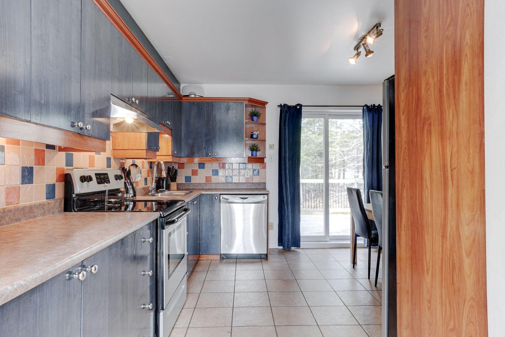 









114


Rue Rudolph

,
Saint-Colomban,




QC
J5K1K7

