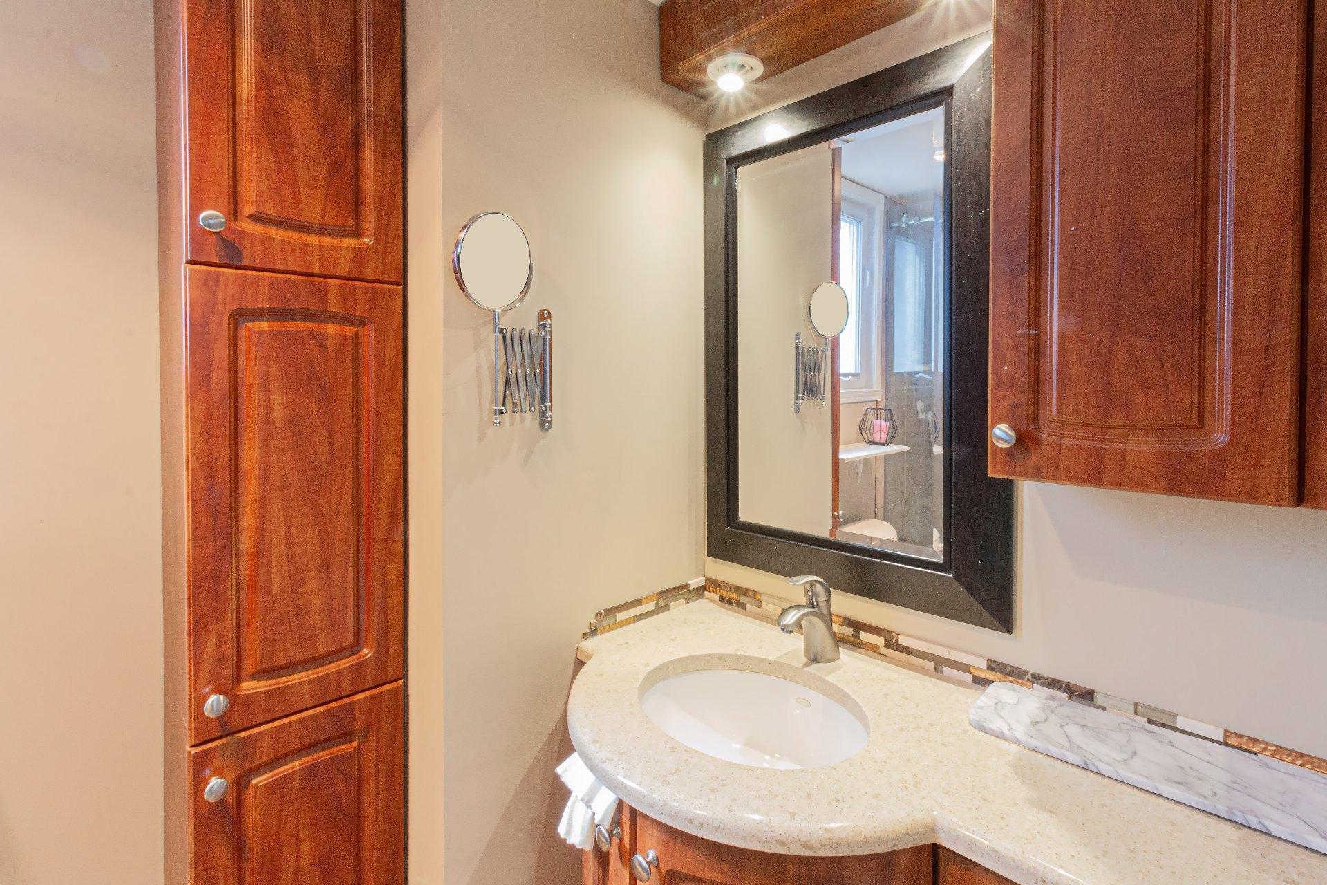 









1200


Rue Pellerin

,
Brossard,




QC
J4W2L3

