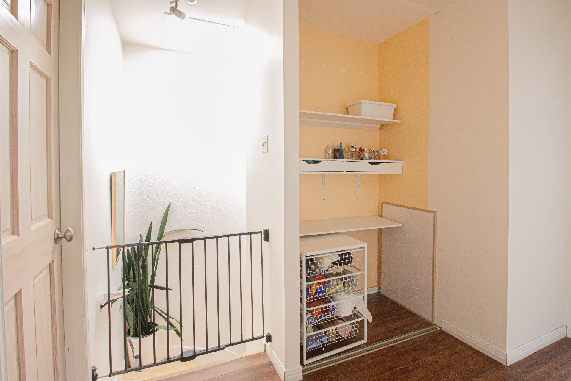 









1200


Rue Pellerin

,
Brossard,




QC
J4W2L3

