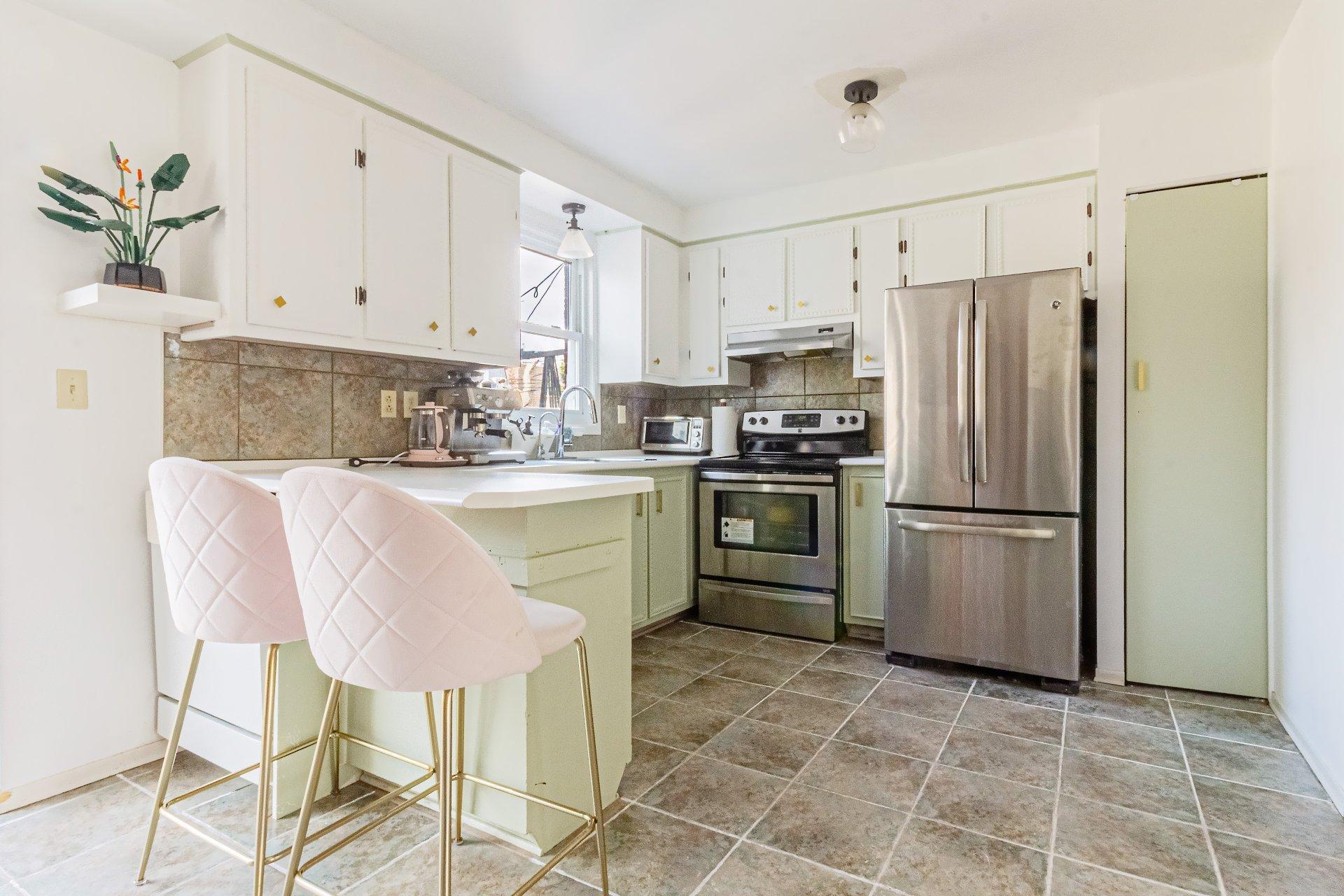 









1200


Rue Pellerin

,
Brossard,




QC
J4W2L3


