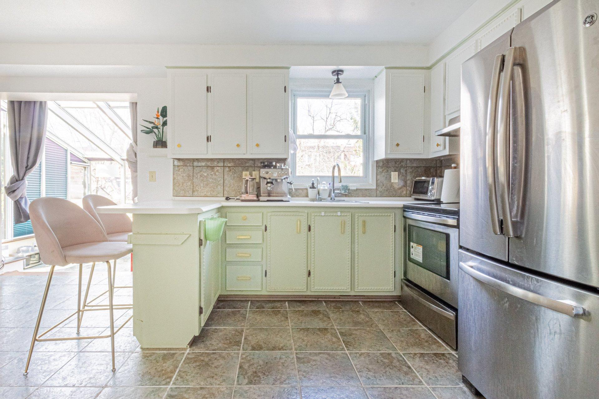 









1200


Rue Pellerin

,
Brossard,




QC
J4W2L3


