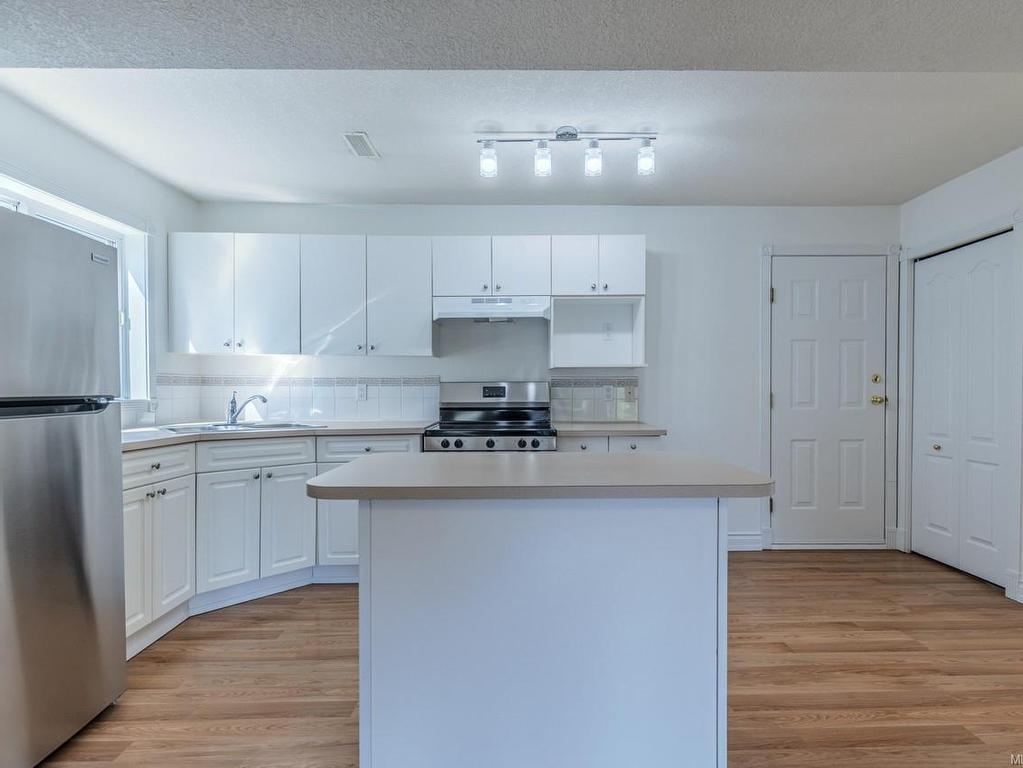 









6413


Lasalle

Rd,
Nanaimo,




BC
V9V 1N6

