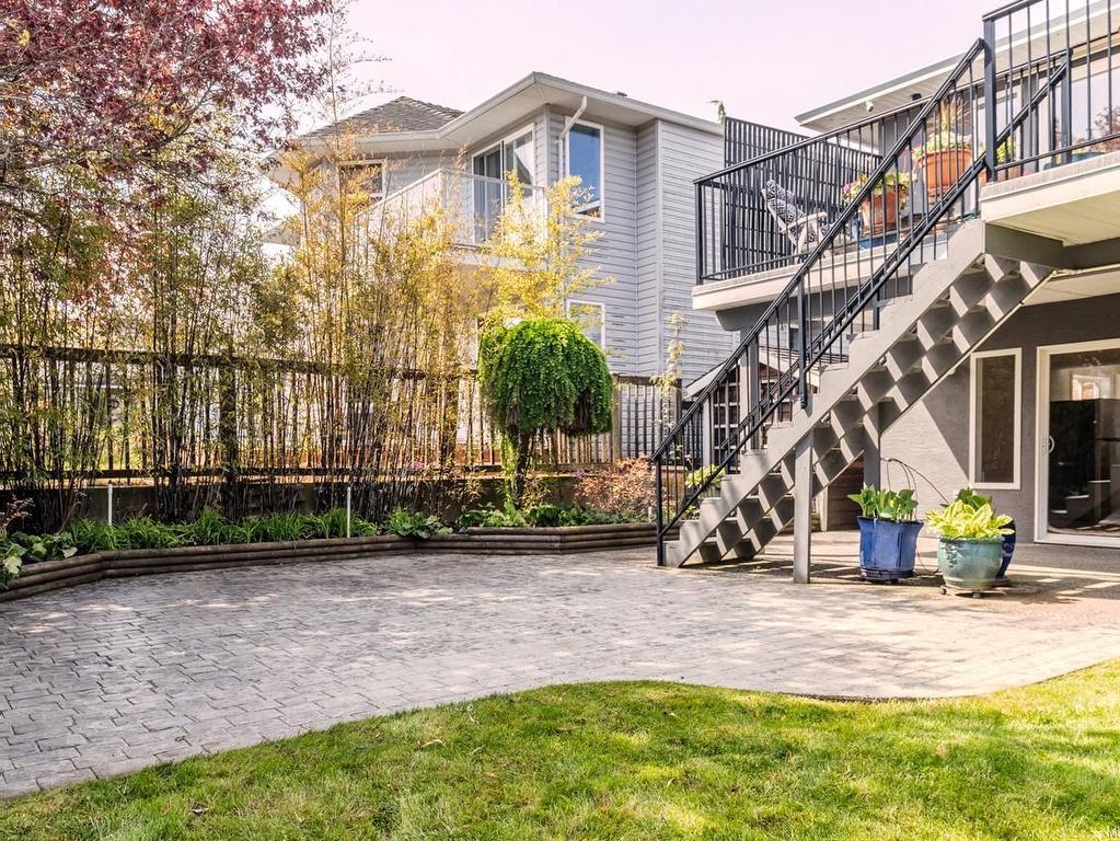 









6413


Lasalle

Rd,
Nanaimo,




BC
V9V 1N6

