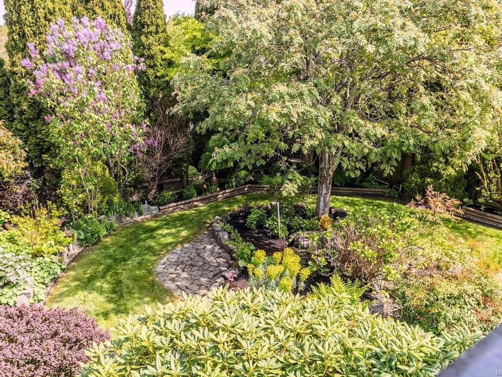 









6413


Lasalle

Rd,
Nanaimo,




BC
V9V 1N6

