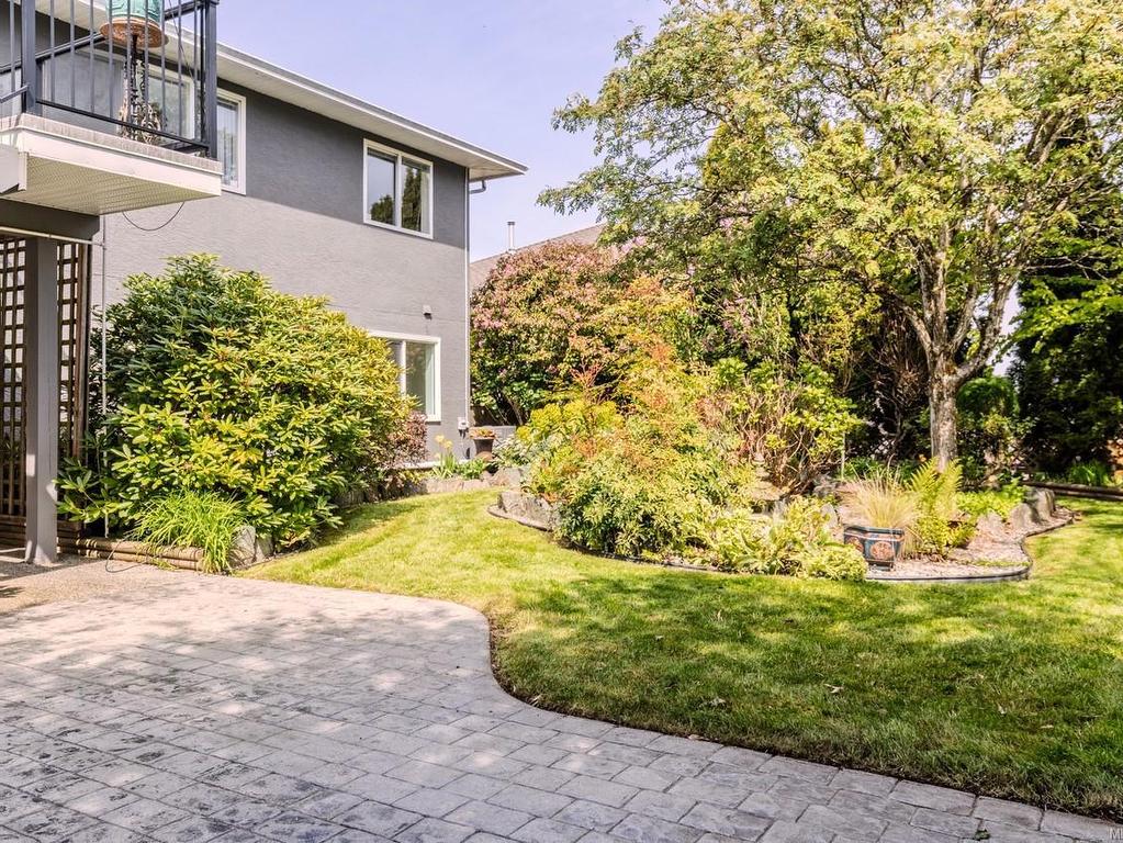 









6413


Lasalle

Rd,
Nanaimo,




BC
V9V 1N6


