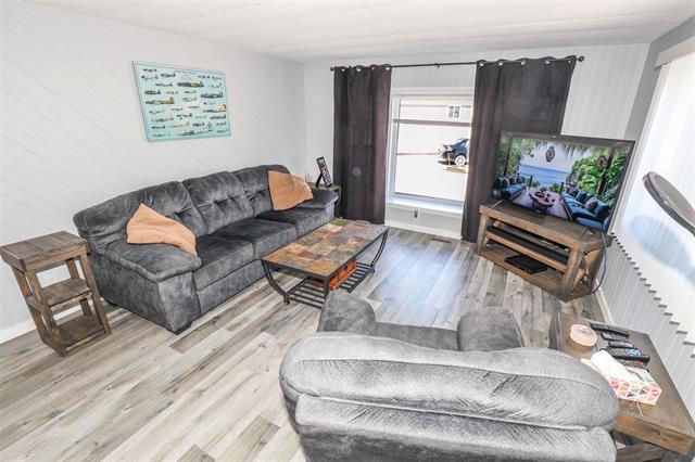 









2695


Main

ST, 120,
Winnipeg,




MB
R2V 4S9

