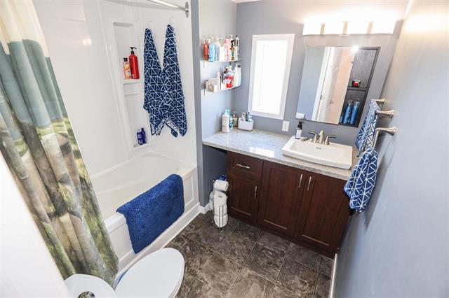 









2695


Main

ST, 120,
Winnipeg,




MB
R2V 4S9

