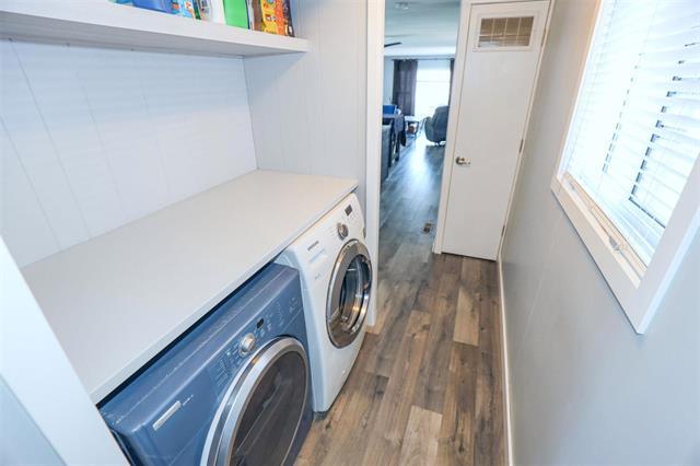 









2695


Main

ST, 120,
Winnipeg,




MB
R2V 4S9

