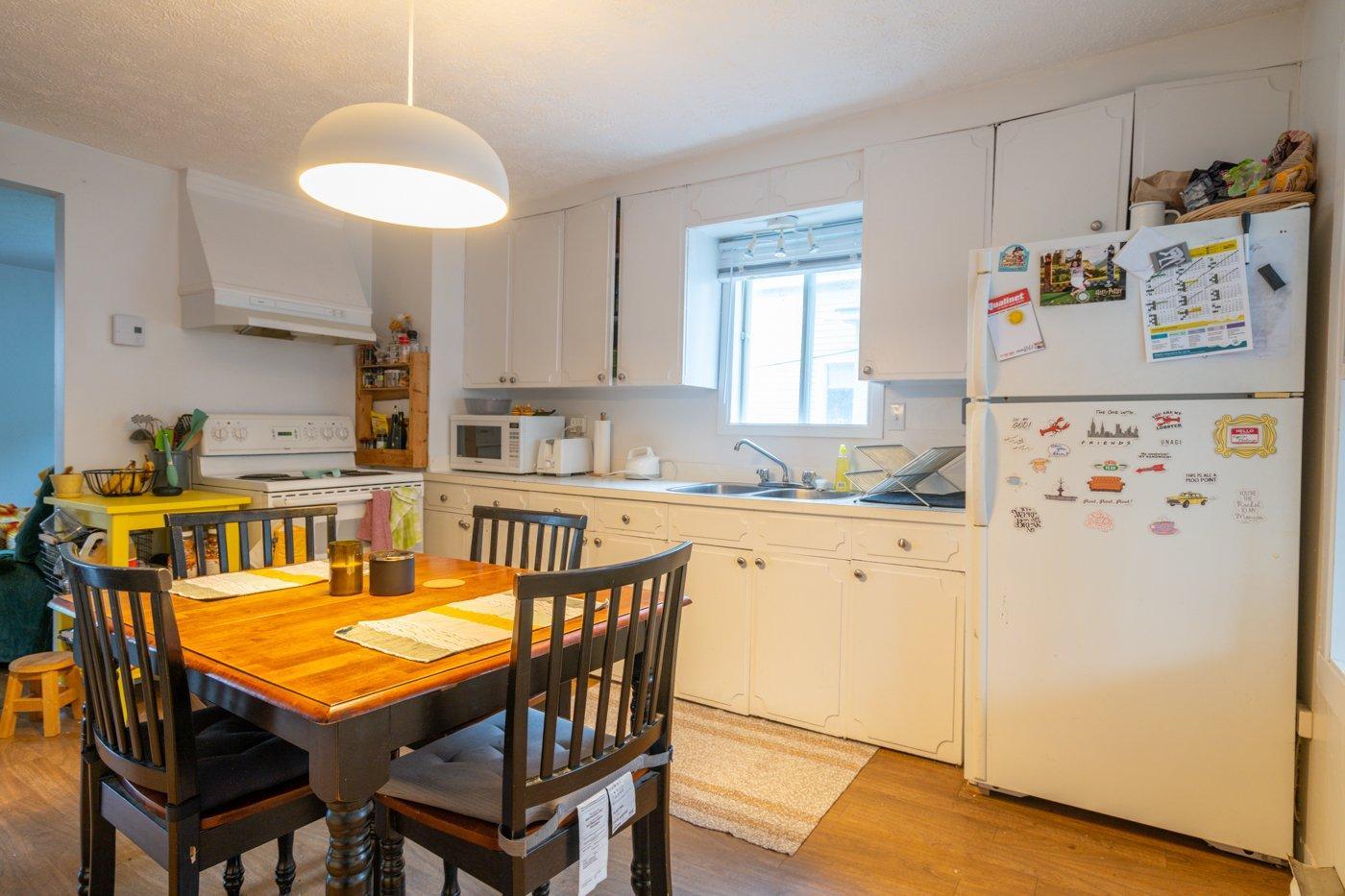 









913

 - 923


Rue du Fédéral

,
Sherbrooke (Les Nations),




QC
J1H5A6

