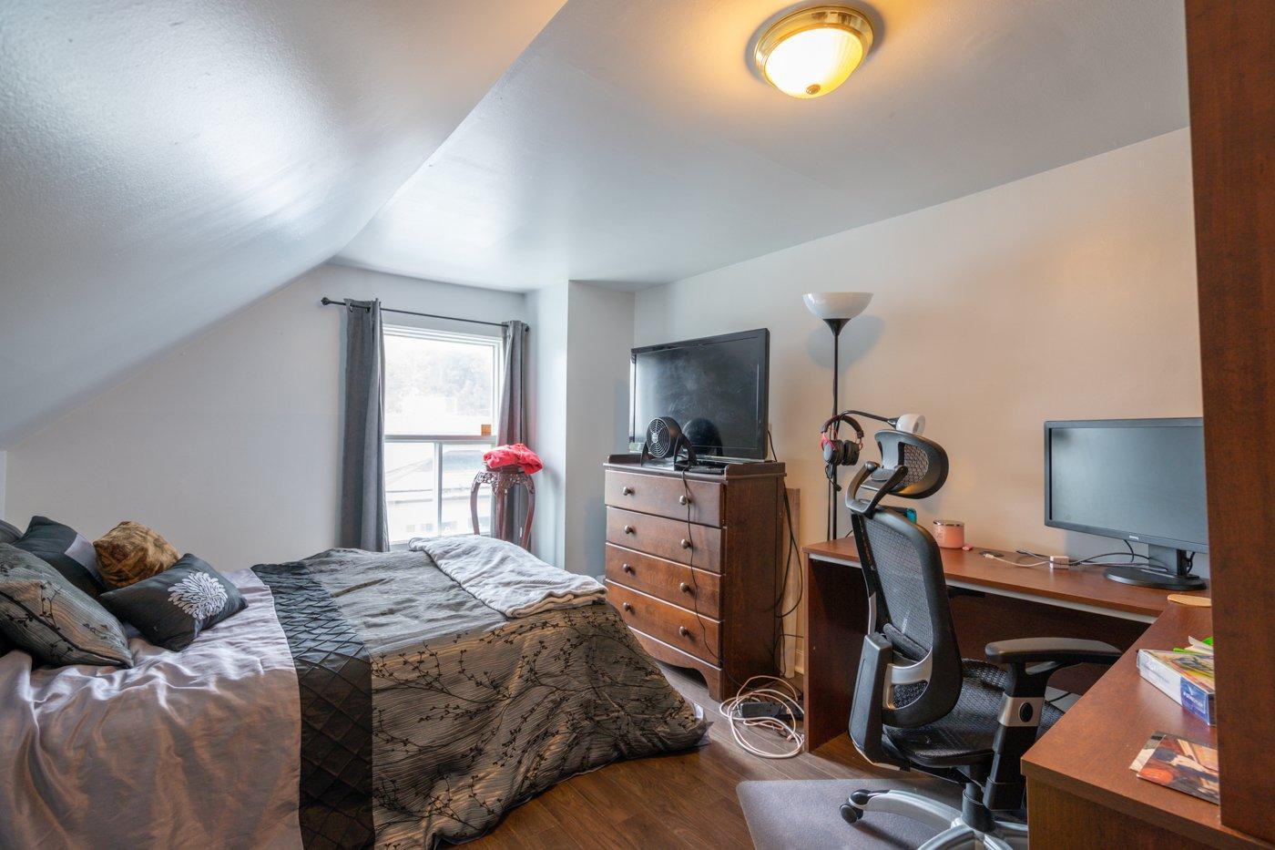 









913

 - 923


Rue du Fédéral

,
Sherbrooke (Les Nations),




QC
J1H5A6

