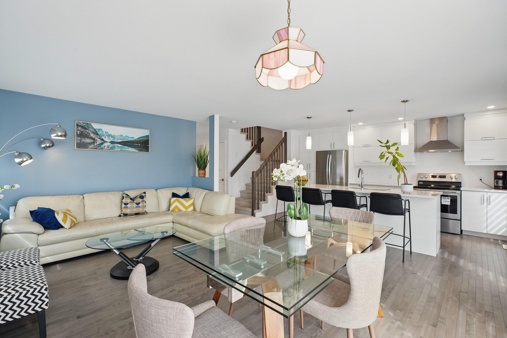 









47


Rue d'Anvers

,
Gatineau (Aylmer),




QC
J9J3J2

