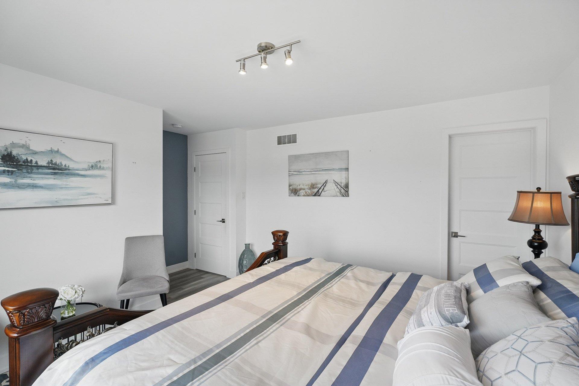 









47


Rue d'Anvers

,
Gatineau (Aylmer),




QC
J9J3J2

