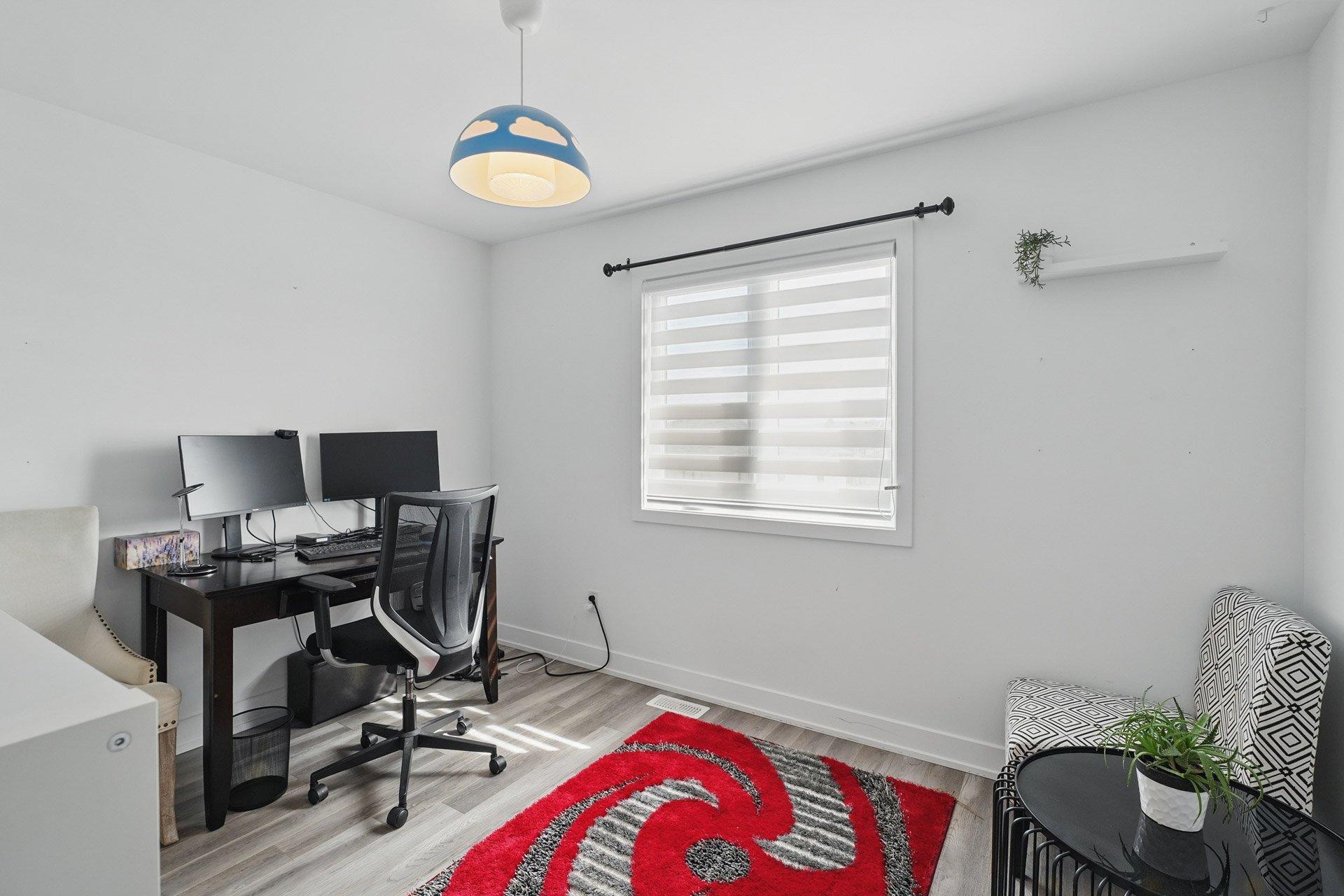 









47


Rue d'Anvers

,
Gatineau (Aylmer),




QC
J9J3J2

