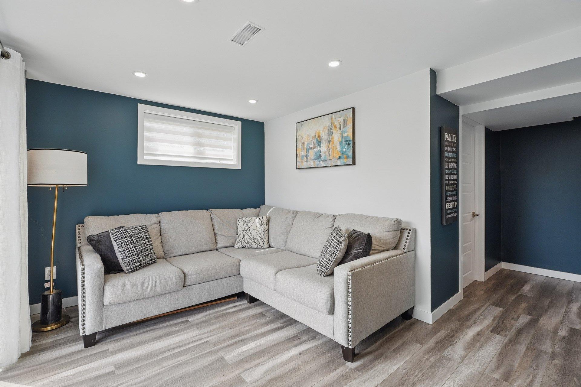 









47


Rue d'Anvers

,
Gatineau (Aylmer),




QC
J9J3J2

