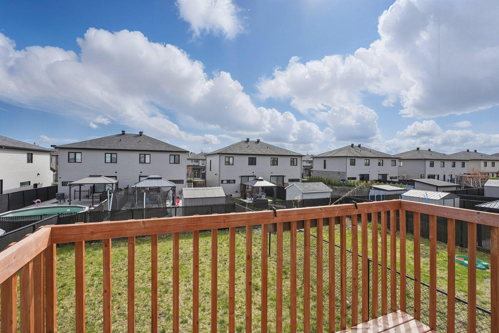 









47


Rue d'Anvers

,
Gatineau (Aylmer),




QC
J9J3J2

