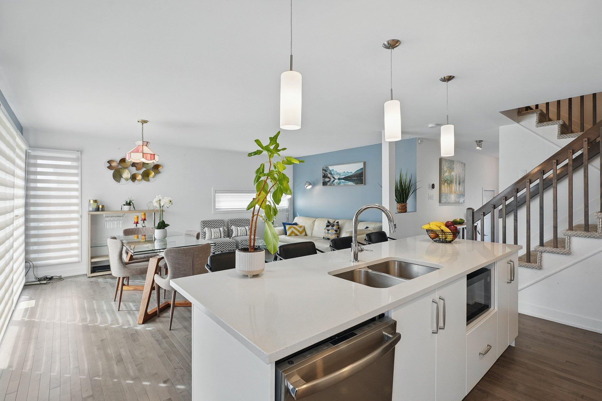 









47


Rue d'Anvers

,
Gatineau (Aylmer),




QC
J9J3J2

