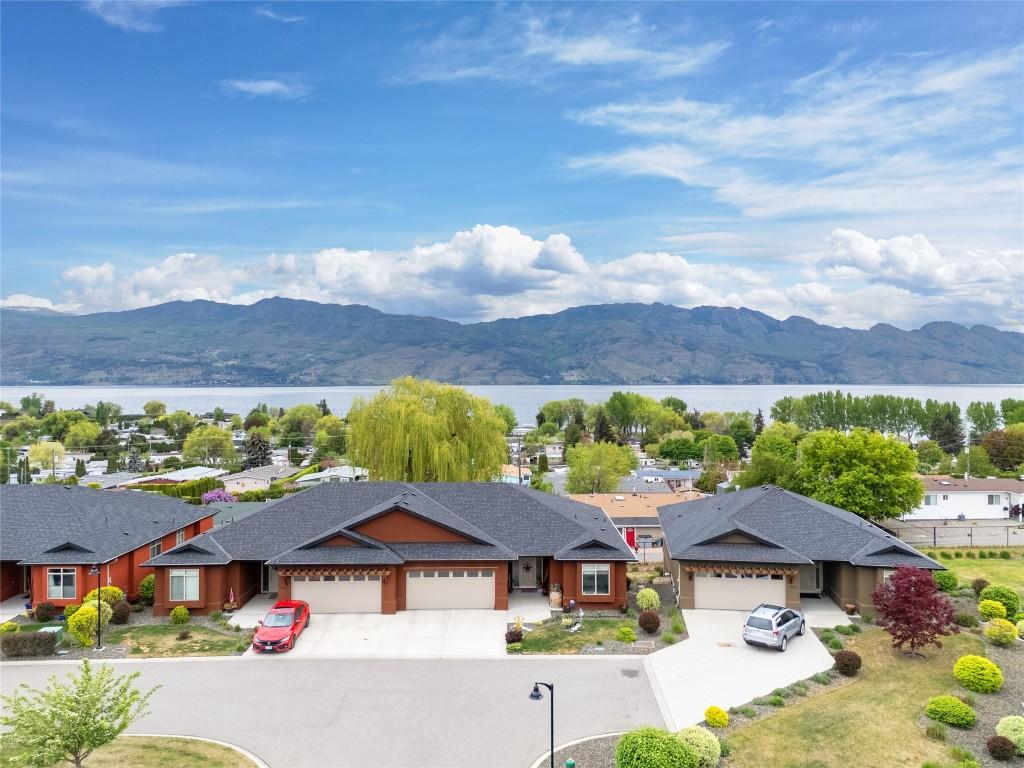 









3825


Acacia

Lane,
West Kelowna,




BC
V4T 3M1

