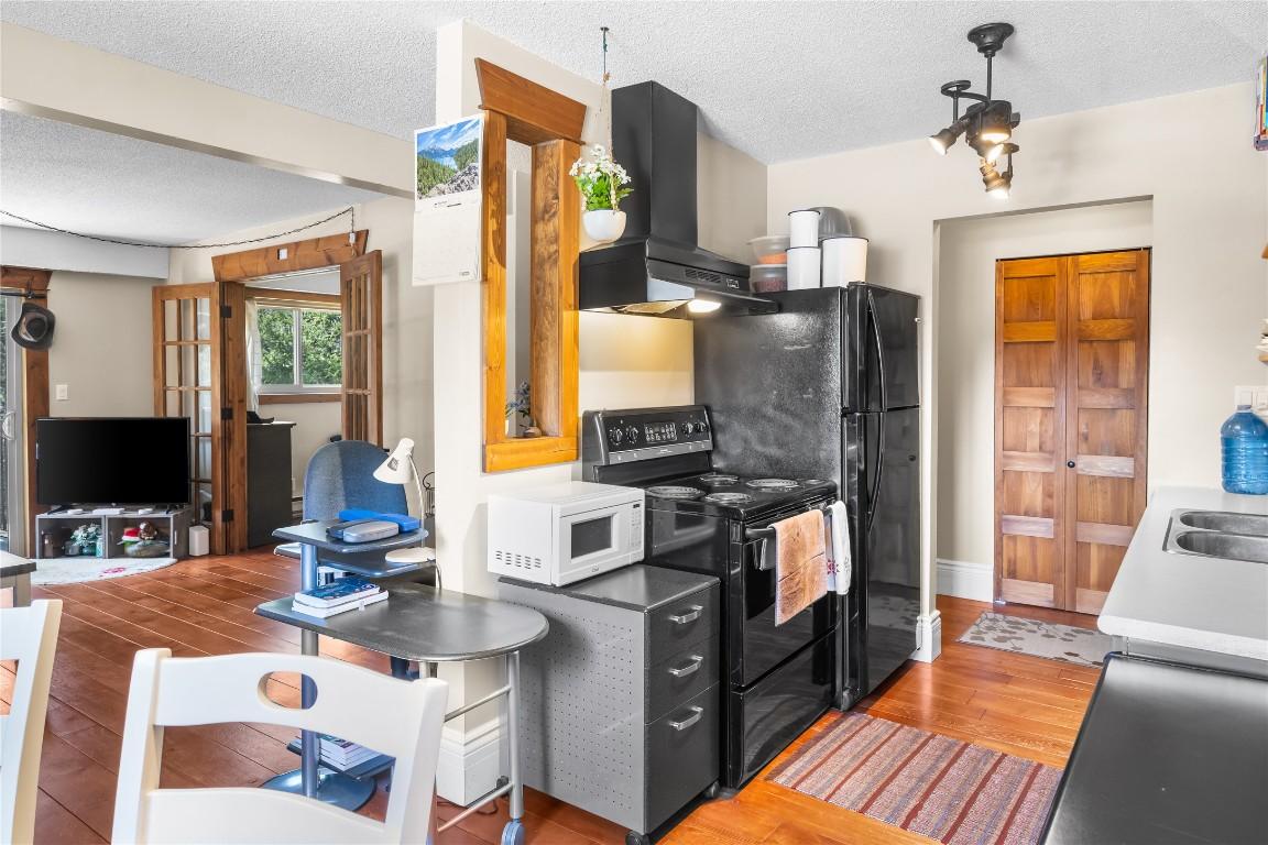 









610


Knighton Road

, 6,
Kimberley,




BC
V1A 2Y4

