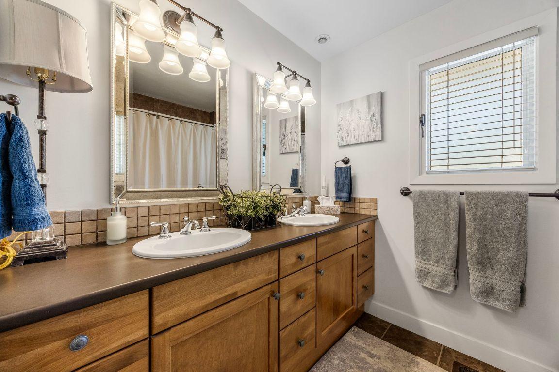 









2150


Witt

Road,
West Kelowna,




BC
V4T 2C4

