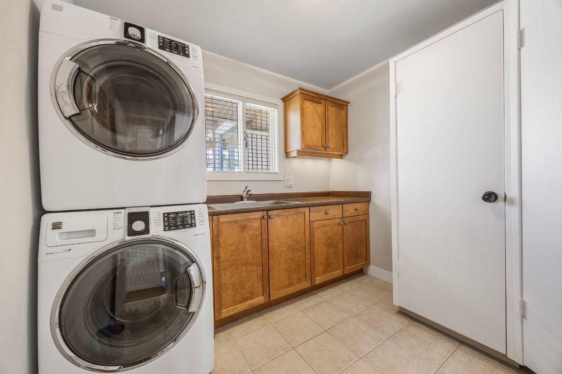 









2150


Witt

Road,
West Kelowna,




BC
V4T 2C4

