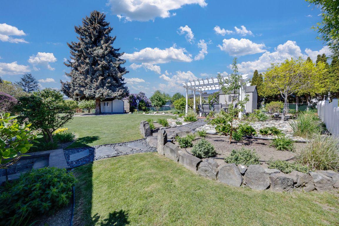 









2150


Witt

Road,
West Kelowna,




BC
V4T 2C4

