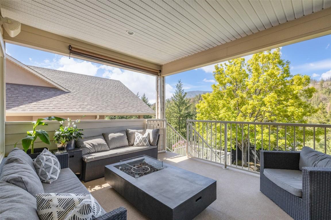 









1185


Peak Point

Drive,
West Kelowna,




BC
V1Z 4A9

