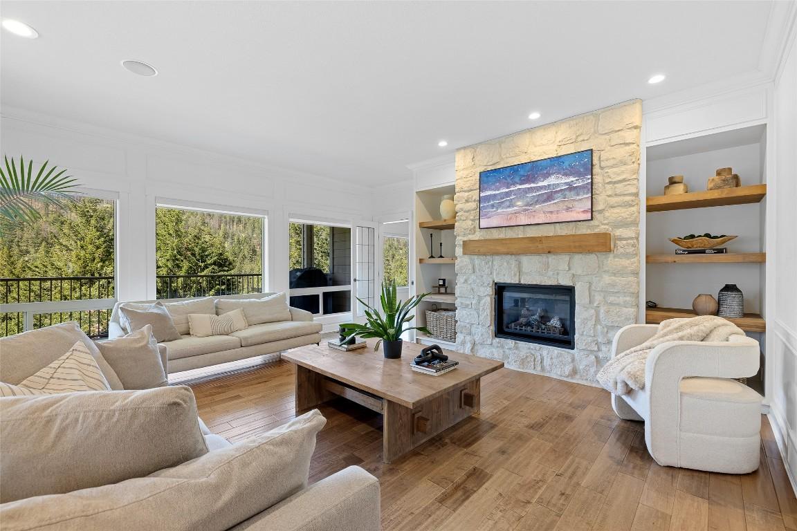 









1185


Peak Point

Drive,
West Kelowna,




BC
V1Z 4A9

