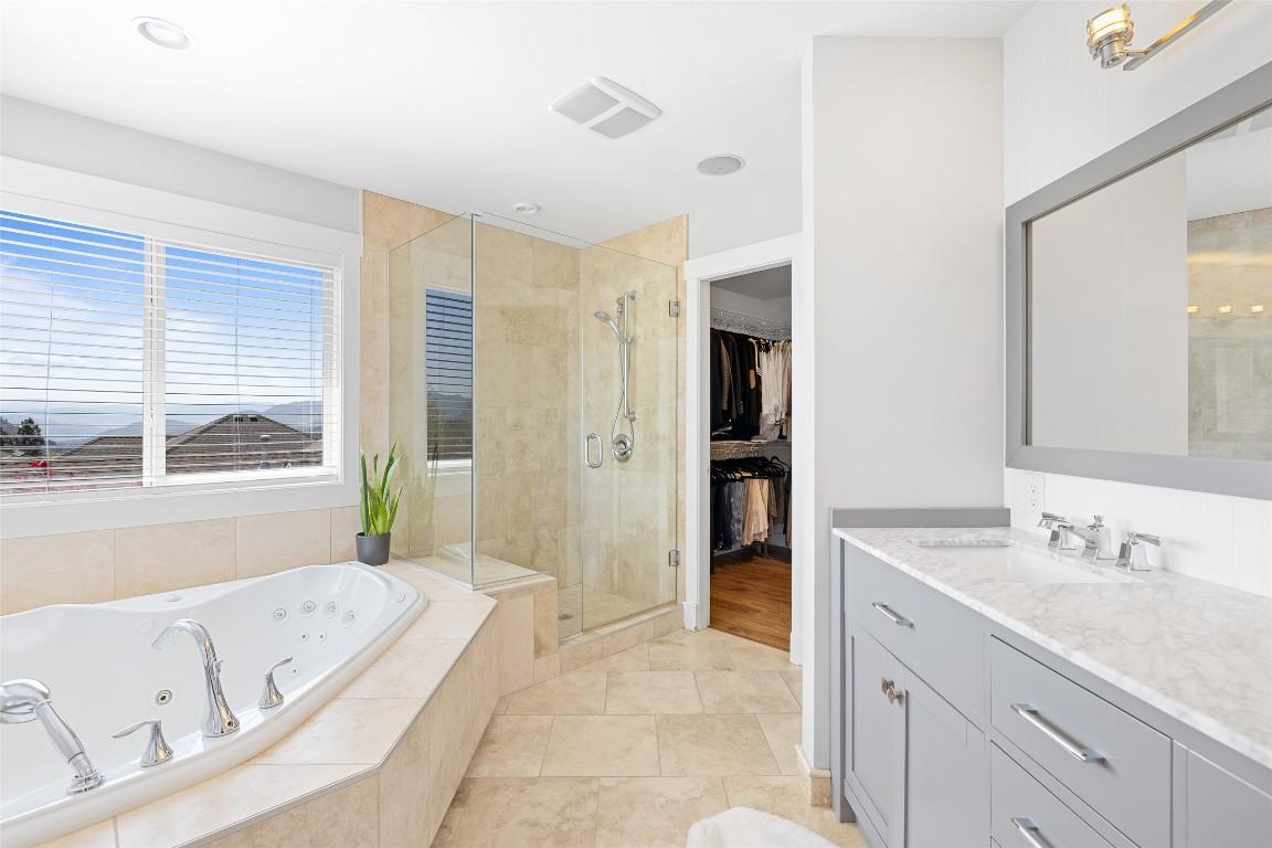 









1185


Peak Point

Drive,
West Kelowna,




BC
V1Z 4A9

