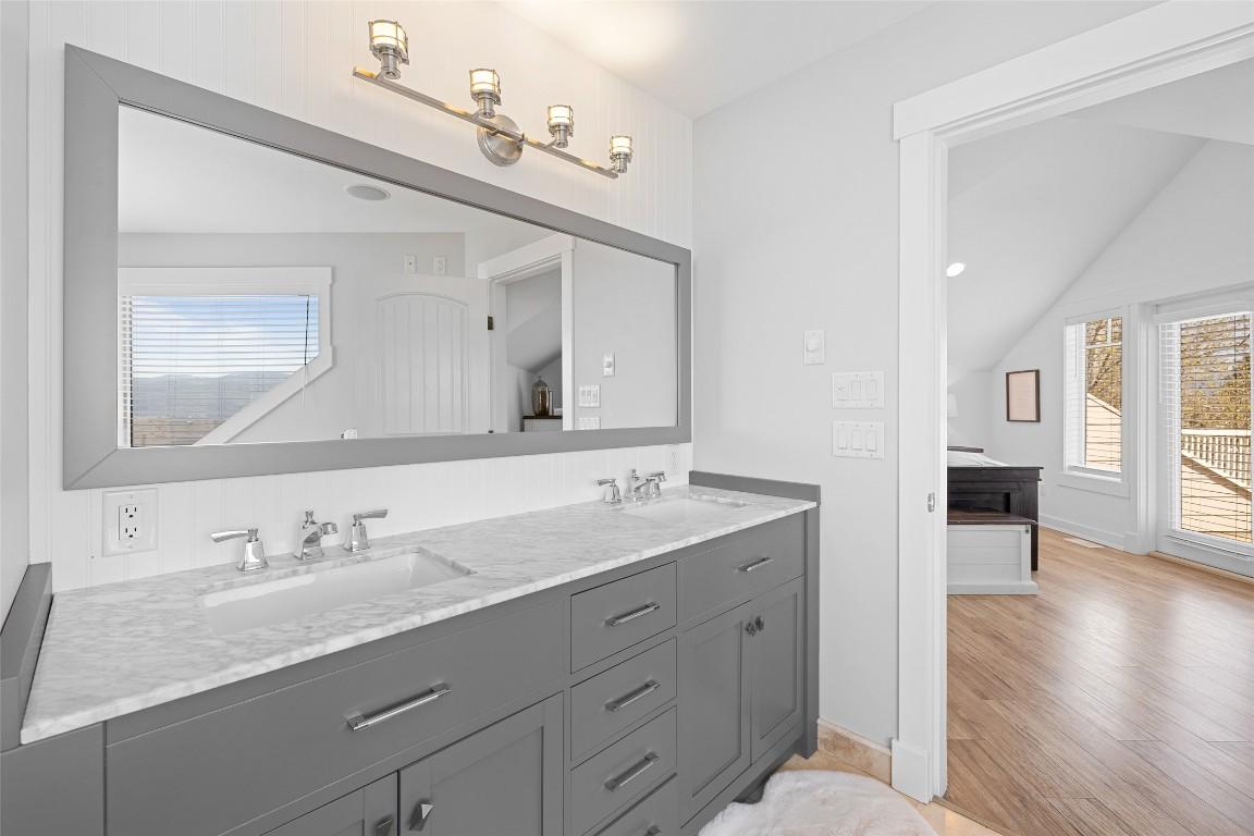









1185


Peak Point

Drive,
West Kelowna,




BC
V1Z 4A9

