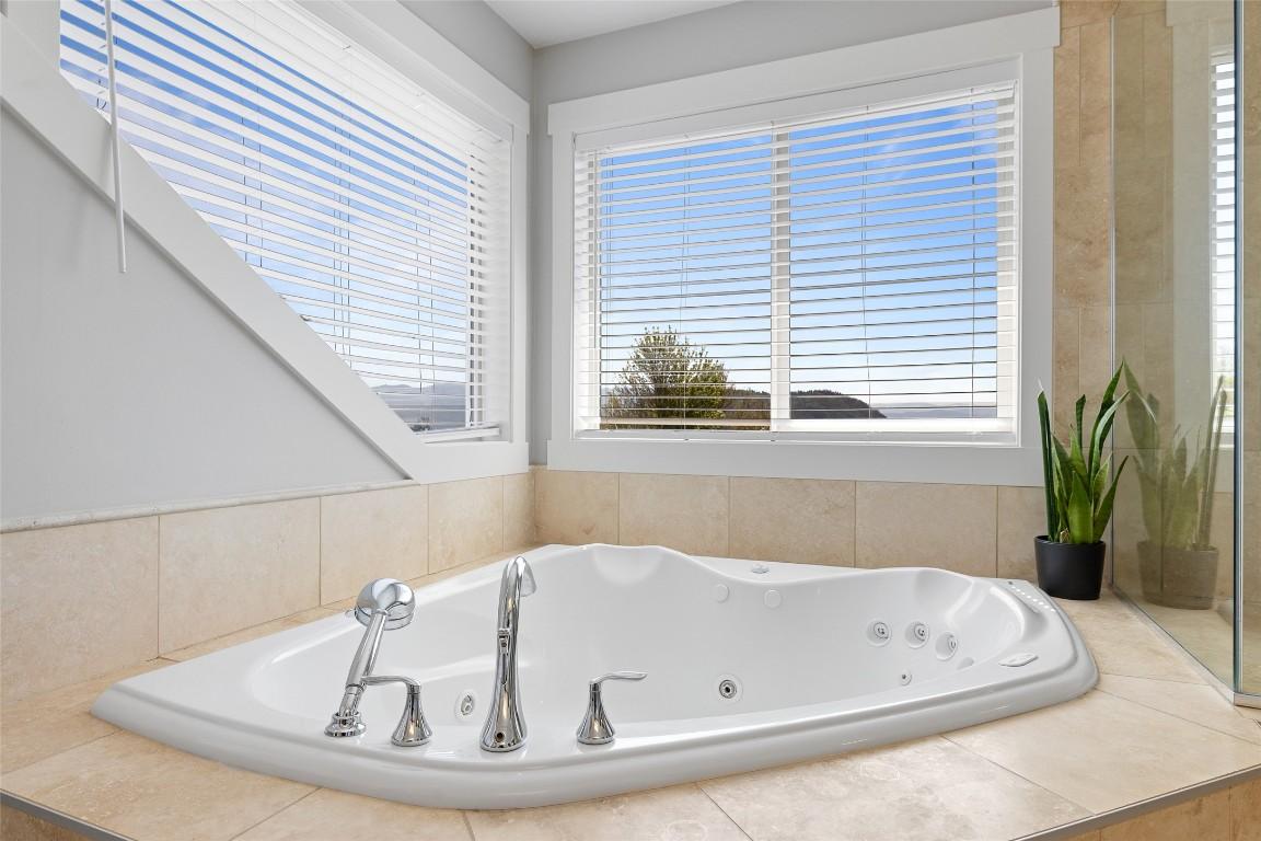 









1185


Peak Point

Drive,
West Kelowna,




BC
V1Z 4A9

