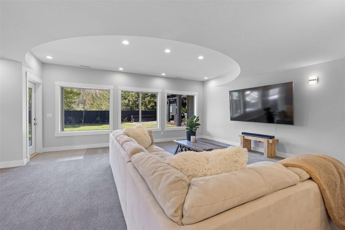 









1185


Peak Point

Drive,
West Kelowna,




BC
V1Z 4A9

