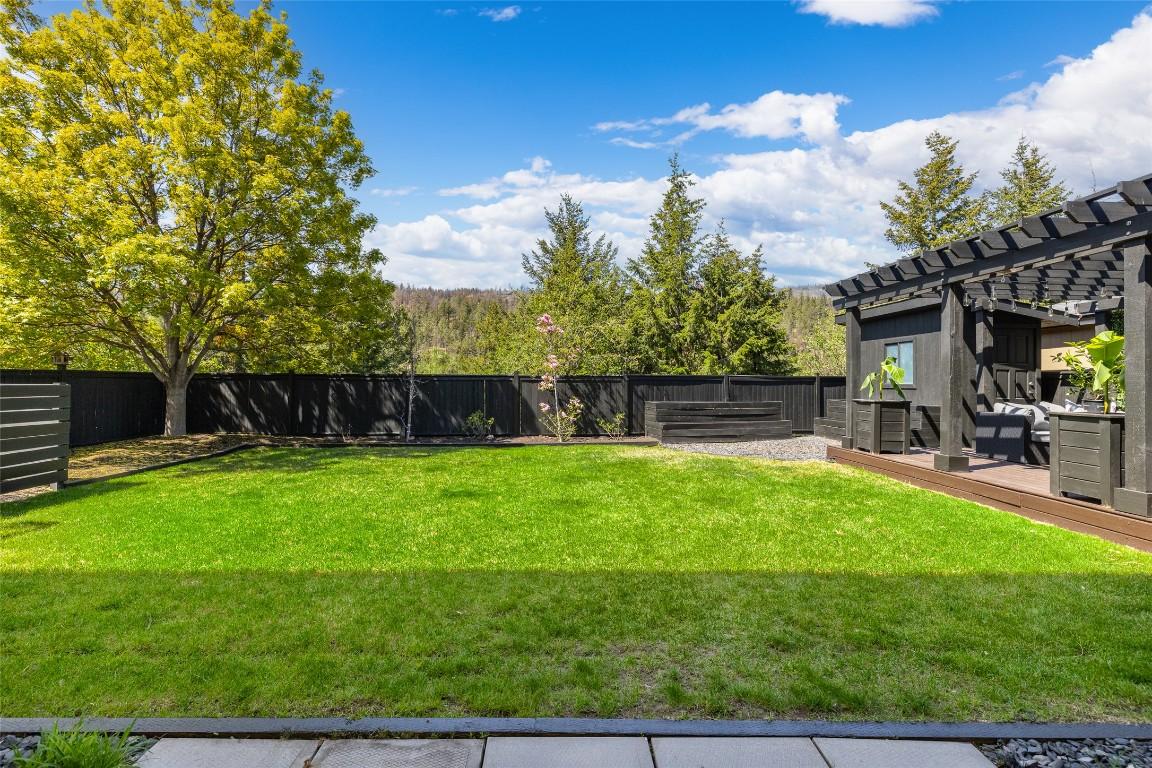 









1185


Peak Point

Drive,
West Kelowna,




BC
V1Z 4A9

