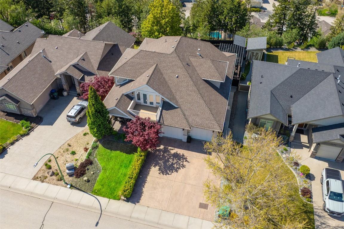 









1185


Peak Point

Drive,
West Kelowna,




BC
V1Z 4A9

