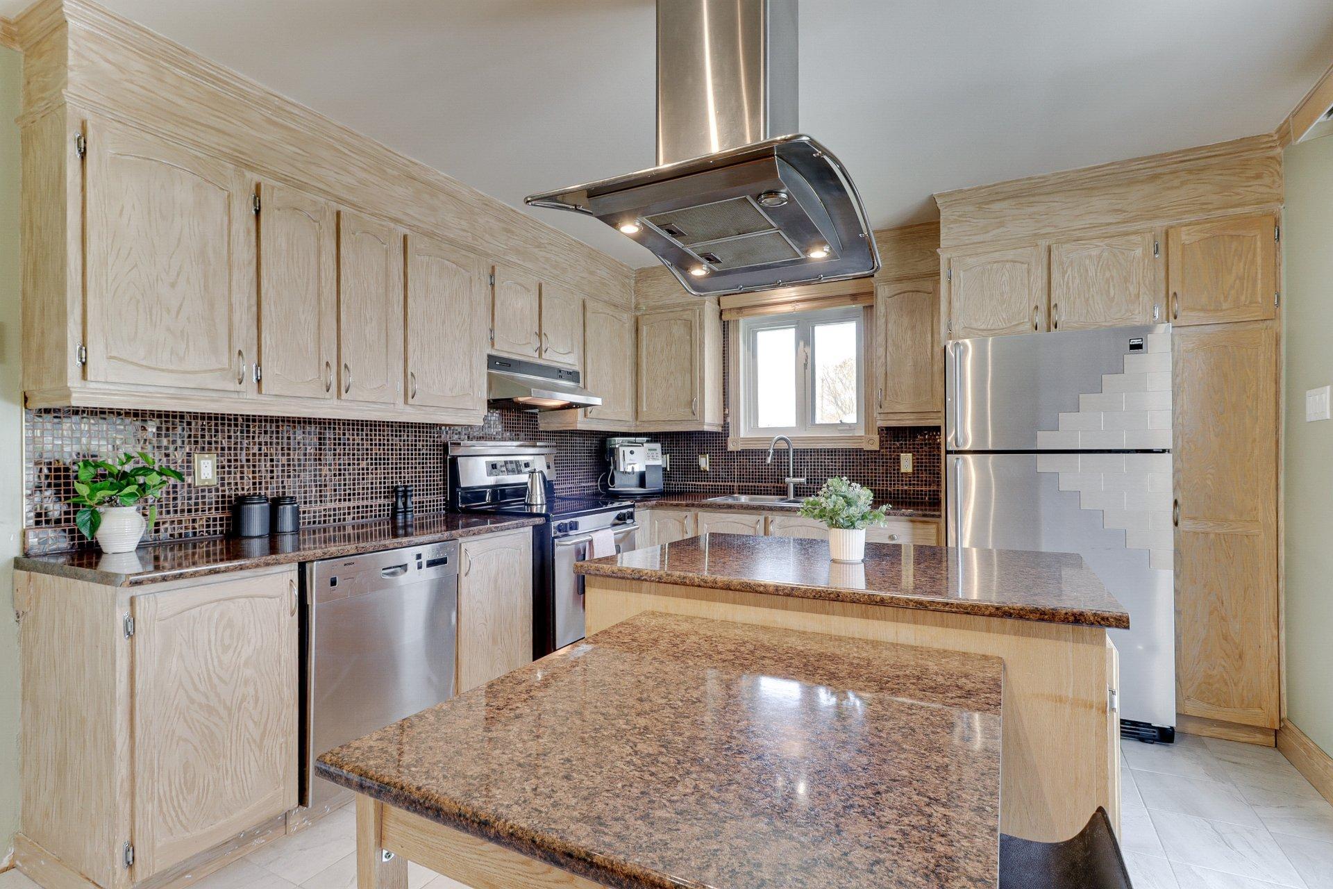 









237


Rue Liébert

,
Repentigny (Repentigny),




QC
J6A5P6

