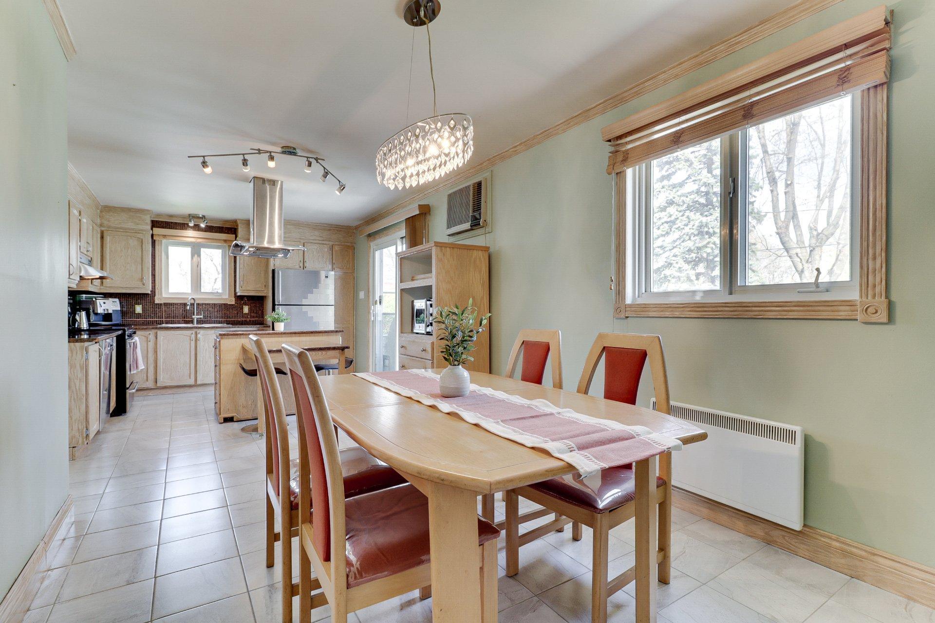 









237


Rue Liébert

,
Repentigny (Repentigny),




QC
J6A5P6

