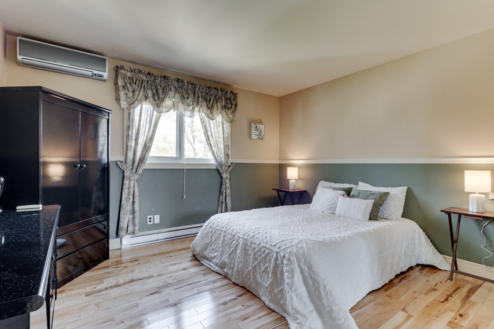 









237


Rue Liébert

,
Repentigny (Repentigny),




QC
J6A5P6

