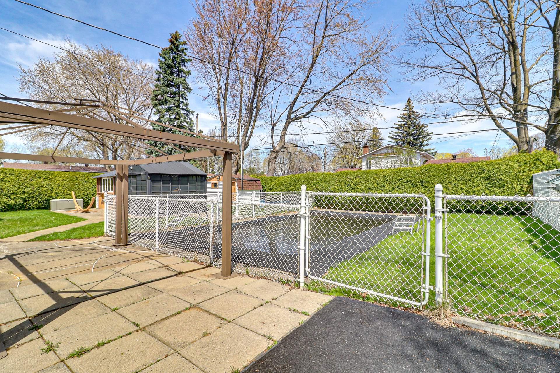 









237


Rue Liébert

,
Repentigny (Repentigny),




QC
J6A5P6


