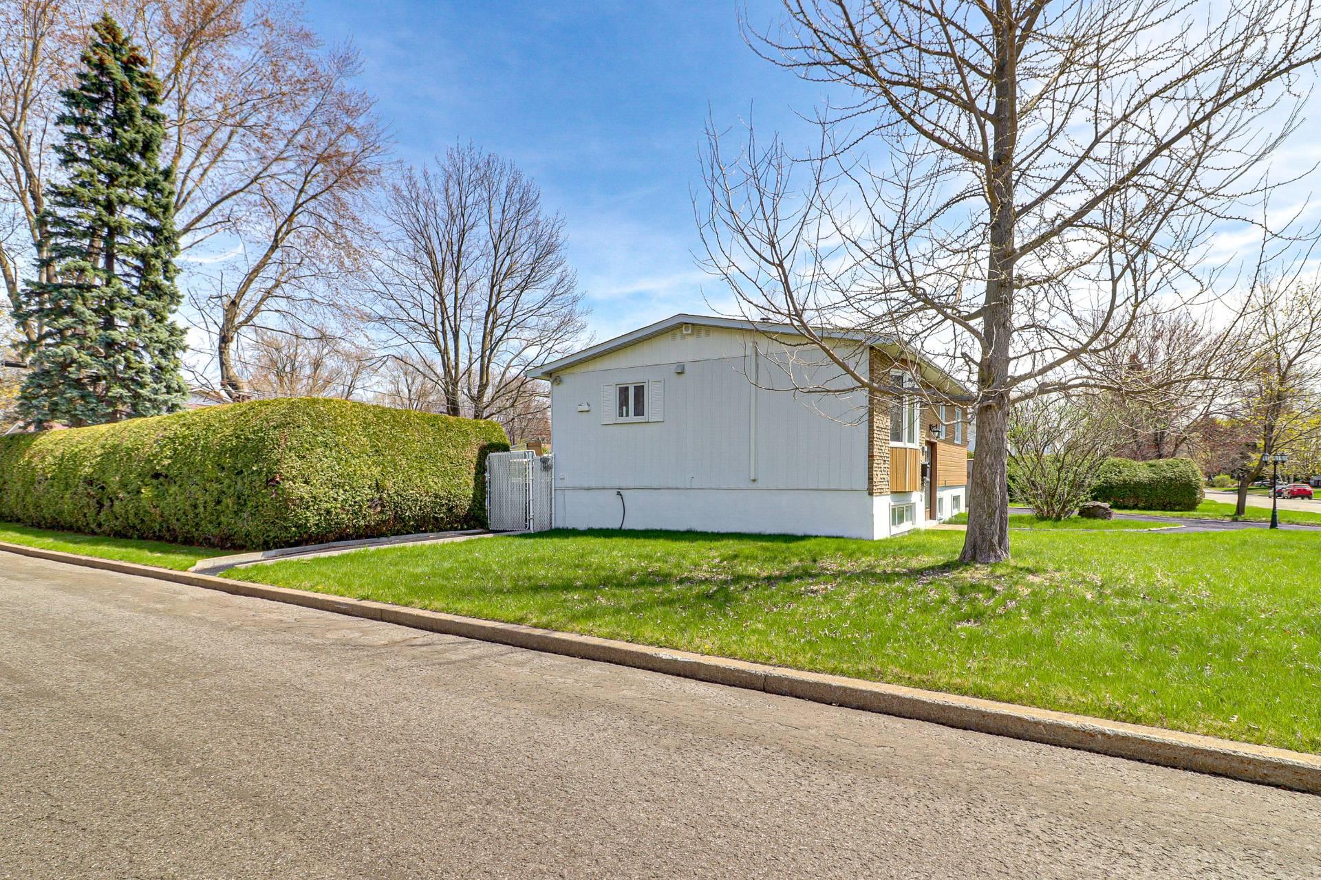









237


Rue Liébert

,
Repentigny (Repentigny),




QC
J6A5P6

