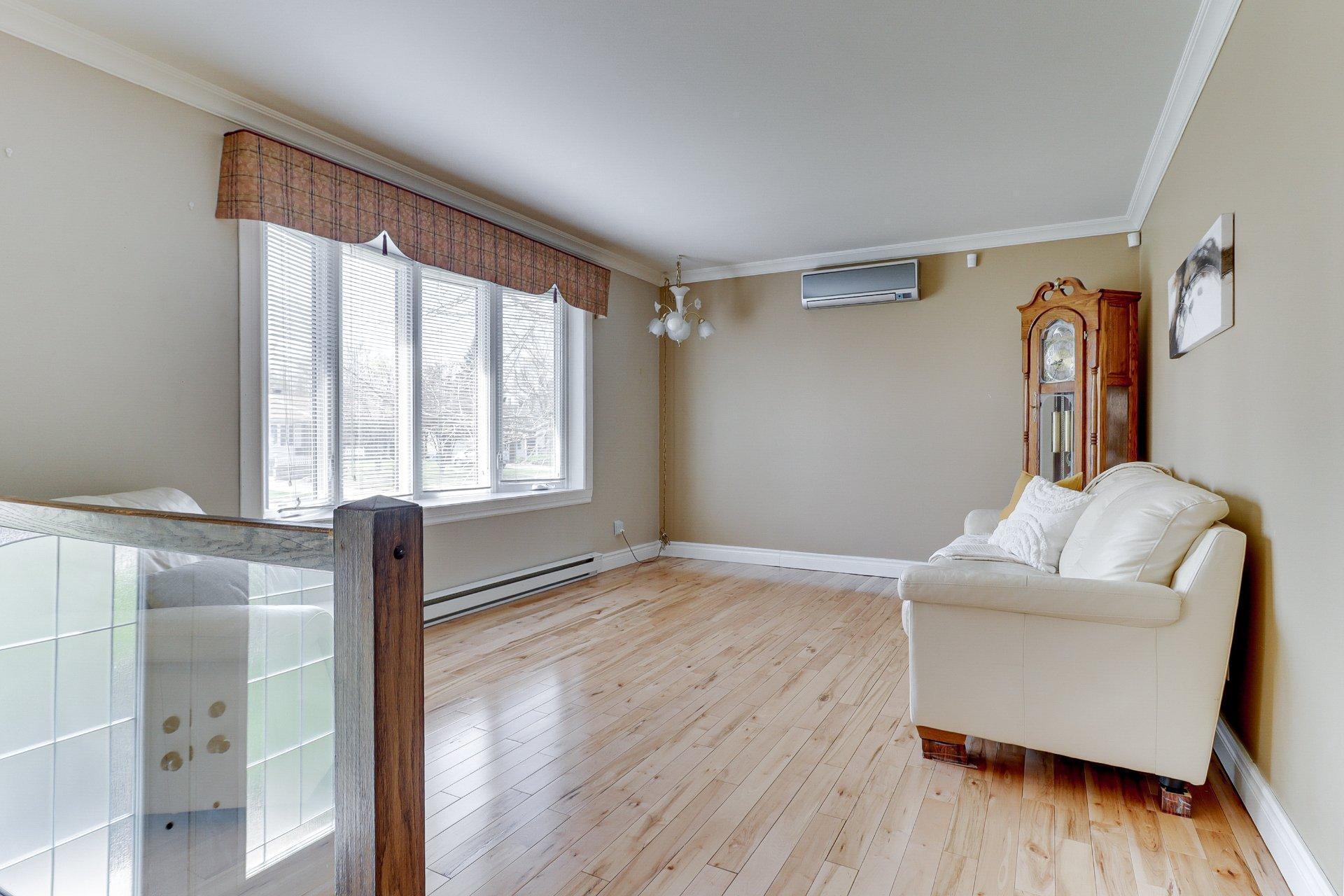 









237


Rue Liébert

,
Repentigny (Repentigny),




QC
J6A5P6

