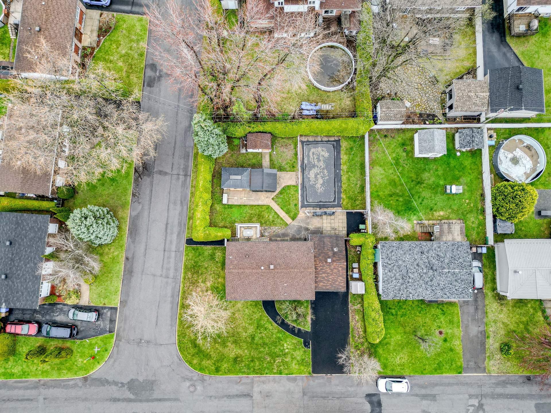 









237


Rue Liébert

,
Repentigny (Repentigny),




QC
J6A5P6

