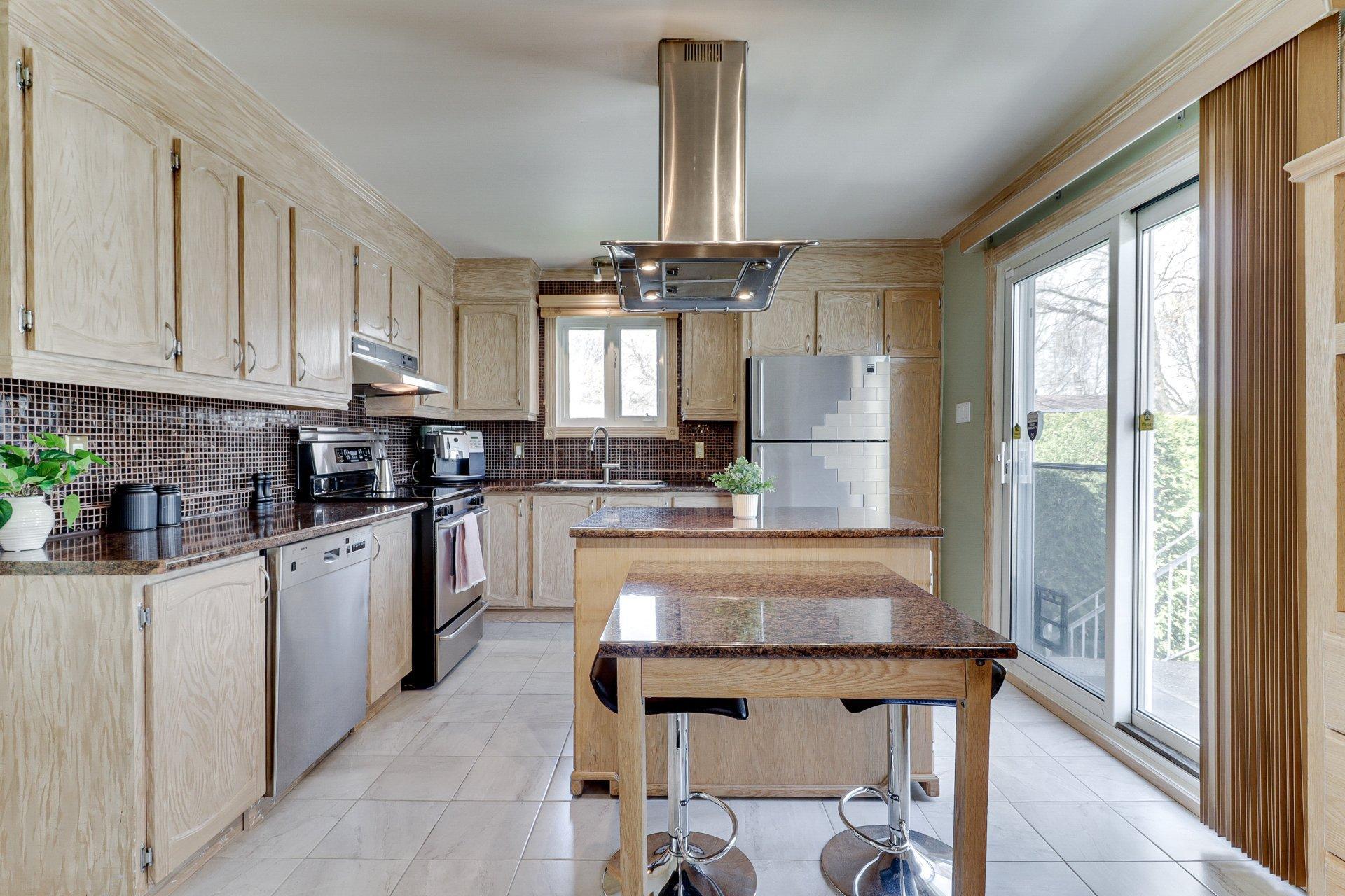 









237


Rue Liébert

,
Repentigny (Repentigny),




QC
J6A5P6

