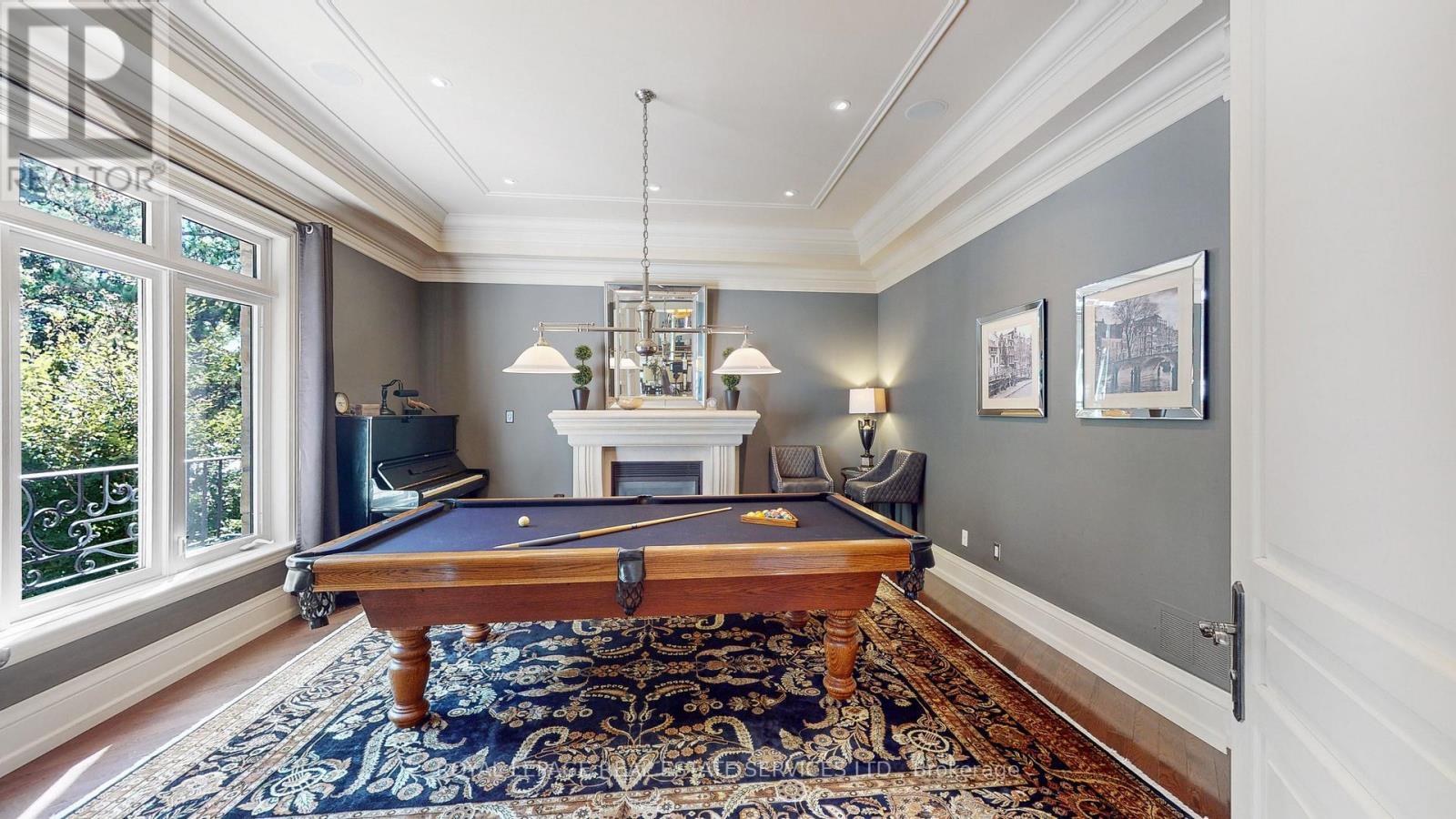 












43 RIVERSIDE CRESCENT

,
Toronto,




Ontario
M6S1B5

