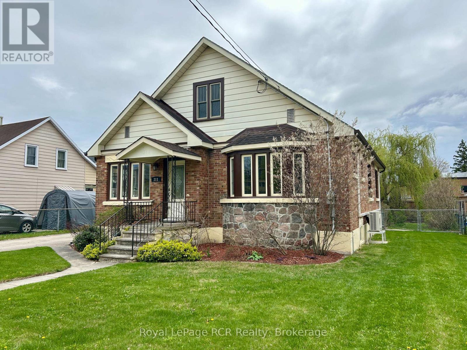 












311 12TH STREET

,
Hanover,




Ontario
N4N1V5

