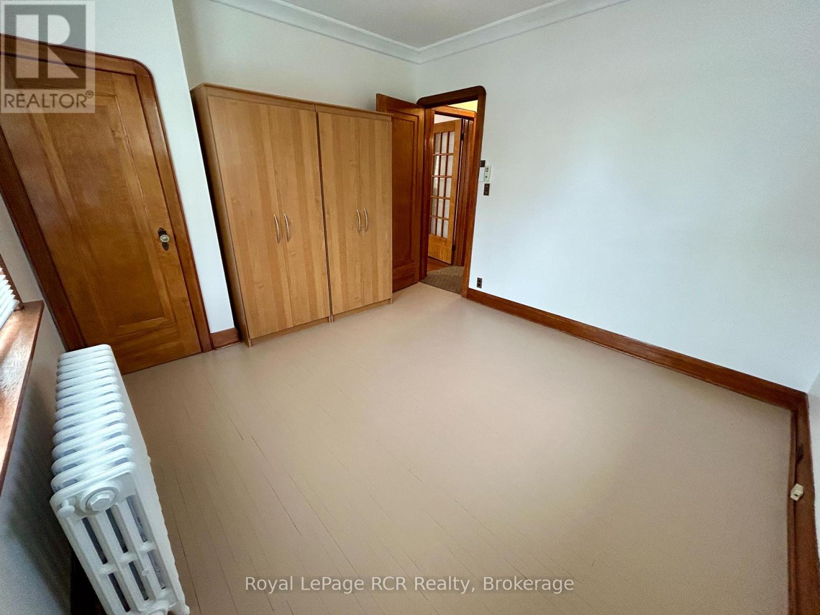 












311 12TH STREET

,
Hanover,




Ontario
N4N1V5

