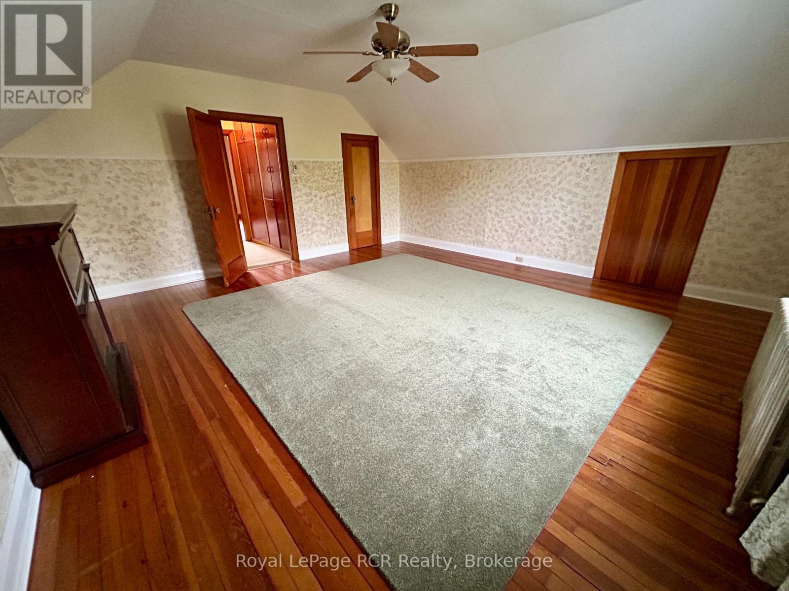 












311 12TH STREET

,
Hanover,




Ontario
N4N1V5

