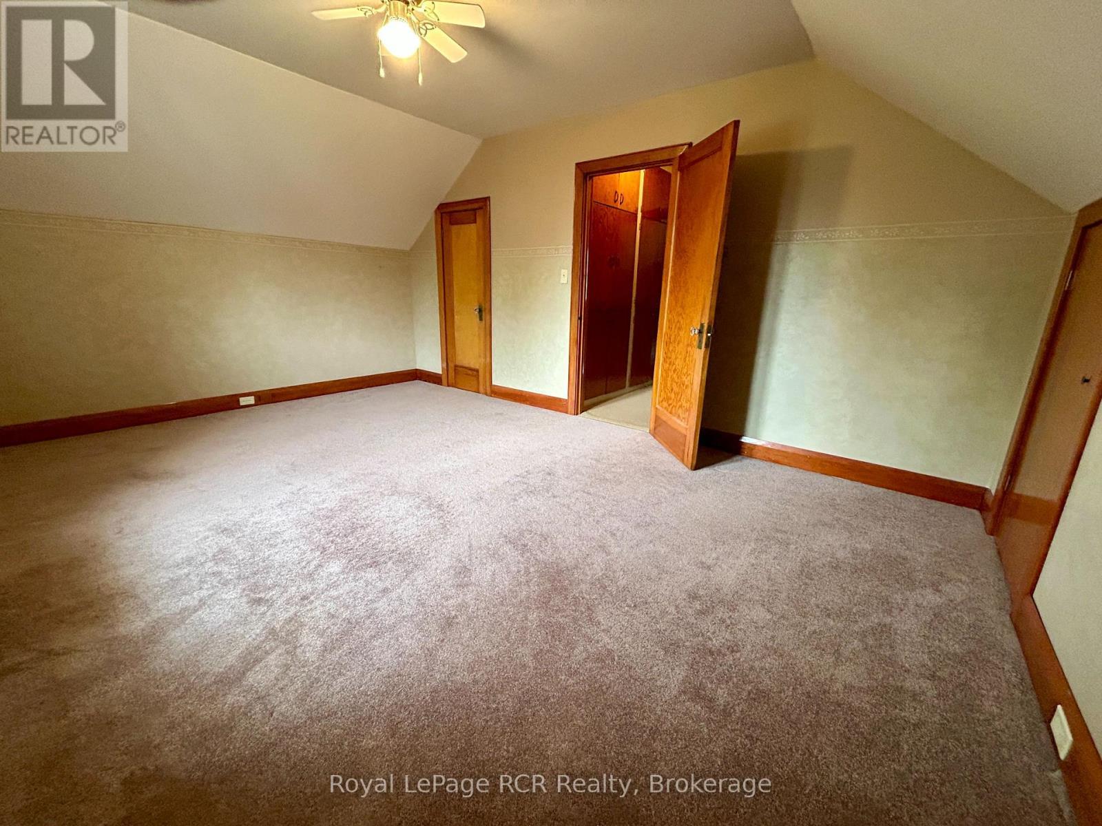 












311 12TH STREET

,
Hanover,




Ontario
N4N1V5


