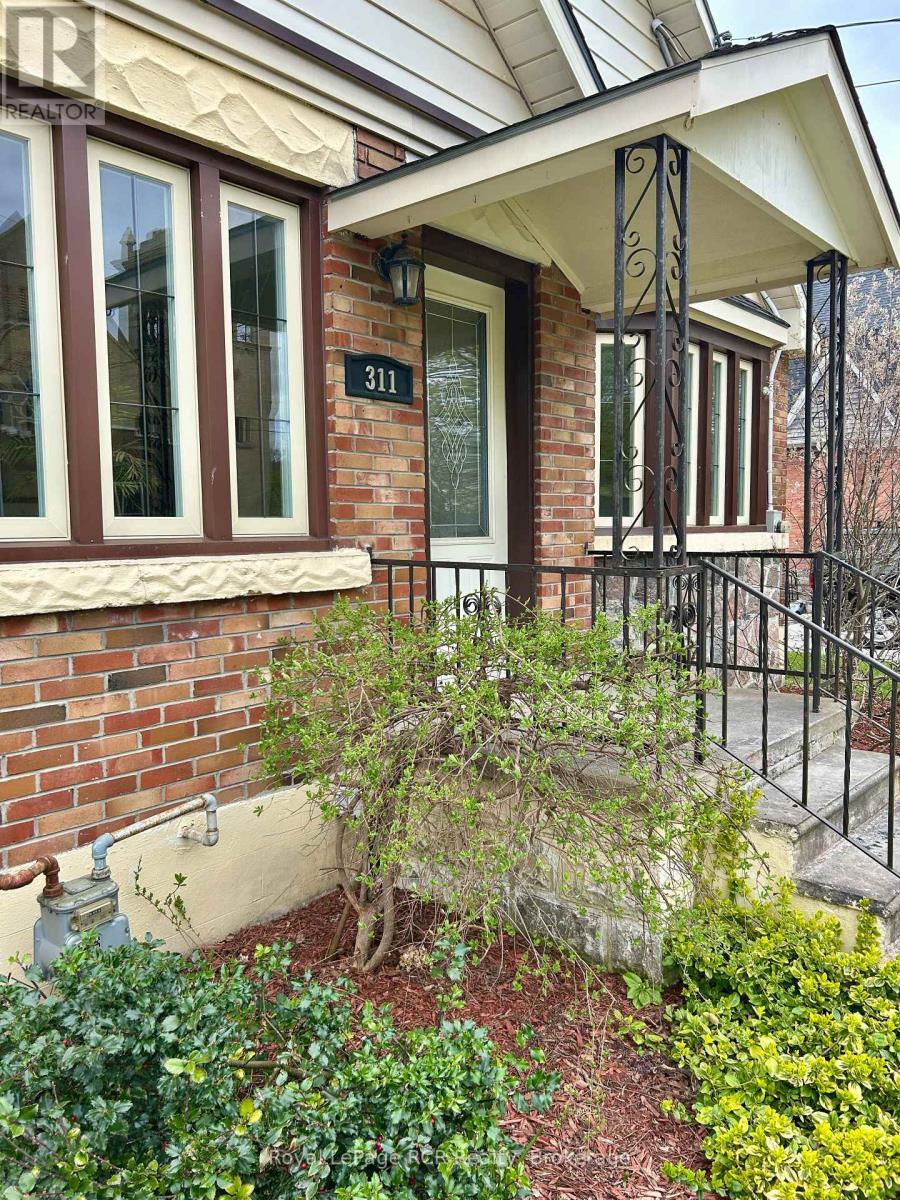 












311 12TH STREET

,
Hanover,




Ontario
N4N1V5

