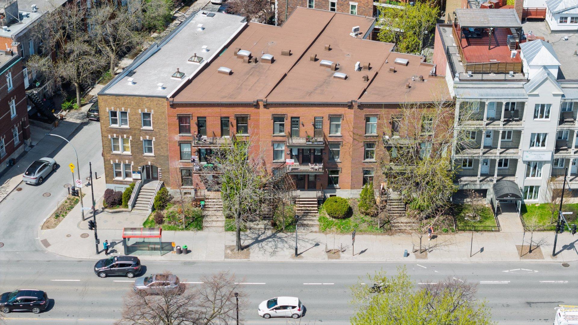 









1973


Rue Sherbrooke E.

,
Montréal (Le Plateau-Mont-Royal),




QC
H2K1B8

